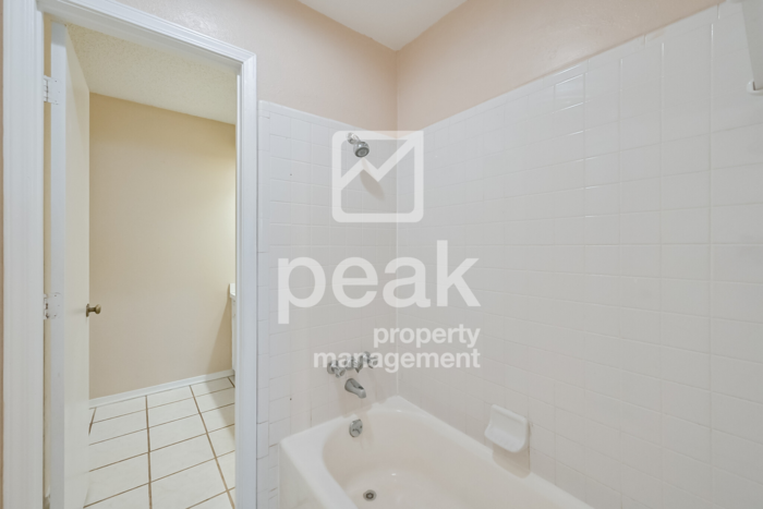 2714 Saint George Pl - Photo 5 of 26