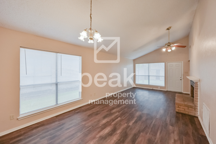 2714 Saint George Pl - Photo 7 of 26