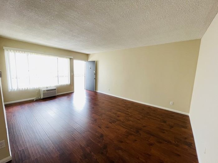 949 North Alfred Street #8 - Photo 2 of 8