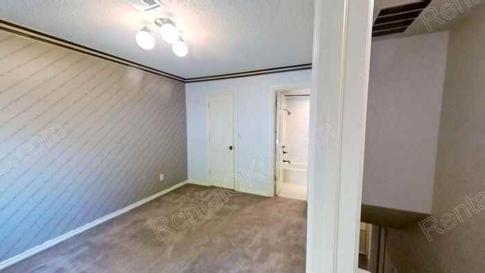 911 Leisure Dr - Photo 2 of 25