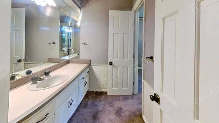 911 Leisure Dr - Photo 5 of 25