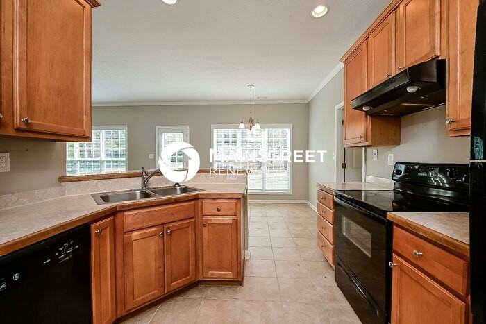 349 Plantation Cir - Photo 6 of 17