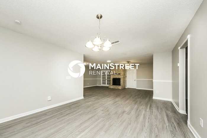 4822 Gifford Boulevard - Photo 4 of 16