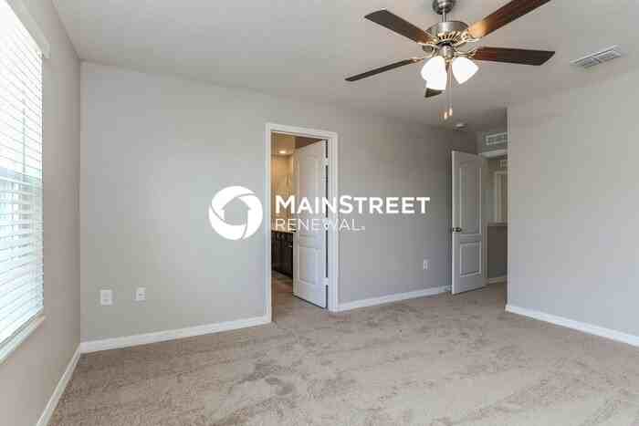 360 Fern Ct - Photo 7 of 17