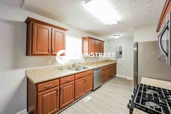 334 Barr Cir - Photo 6 of 16