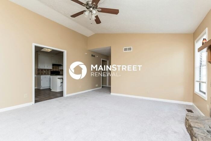 507 Hollow Ct - Photo 3 of 15