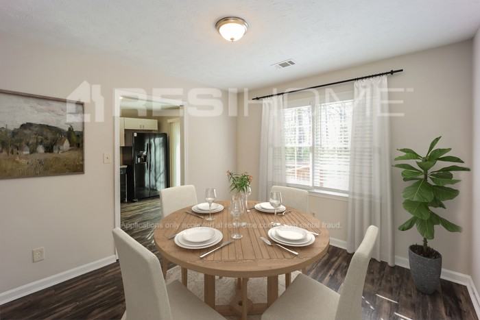 130 Lakeside Dr - Photo 4 of 21