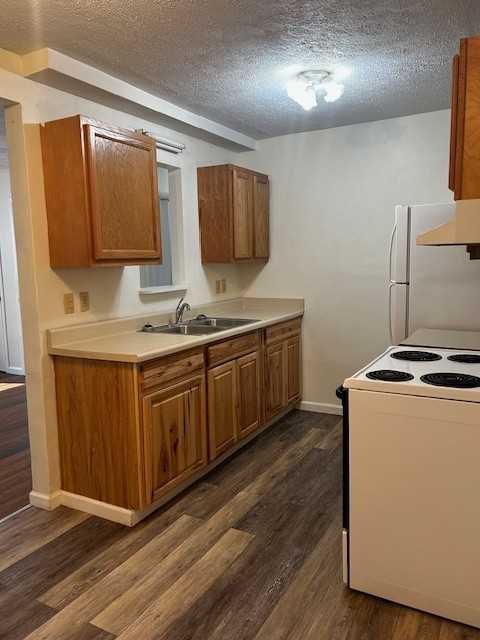 1250 North St #3 - Photo 3 of 10