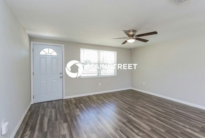 6232 Murdock Ave - Photo 2 of 15