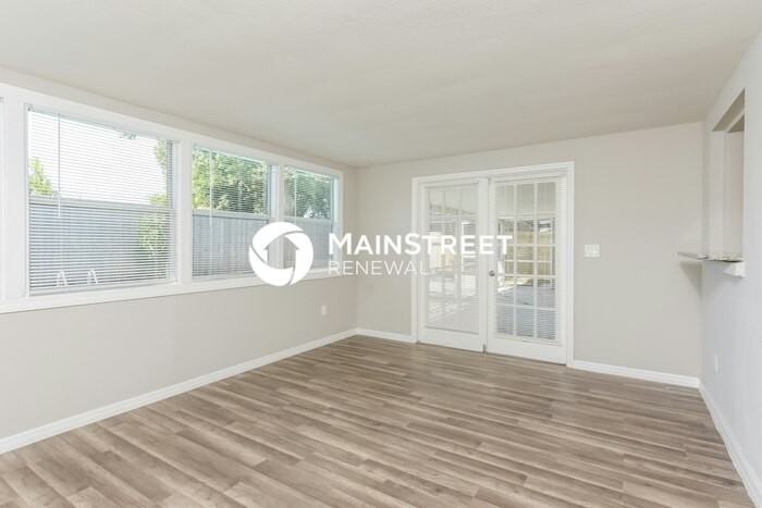 6232 Murdock Ave - Photo 6 of 15