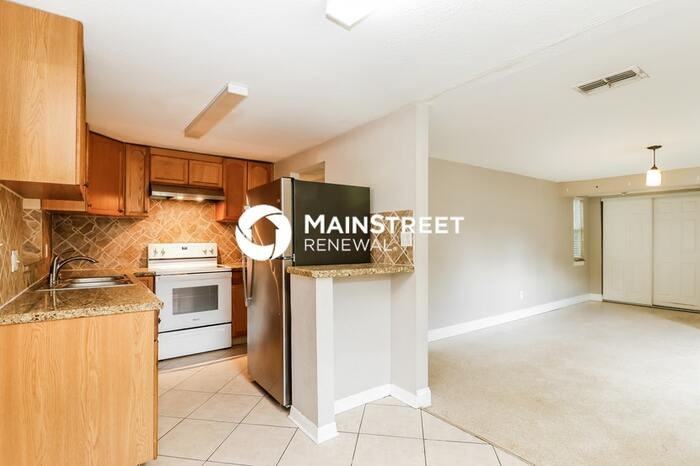 2326 111th Avenue - Photo 3 of 16