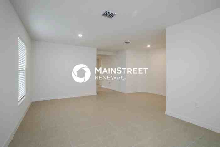 1682 Hideaway Flat Street - Photo 5 of 16