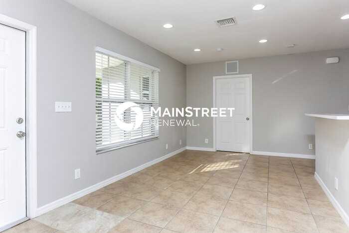 5819 Wilson St - Photo 3 of 16