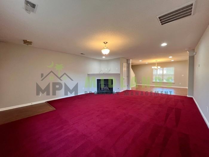 101 Baltic Ct - Photo 6 of 45