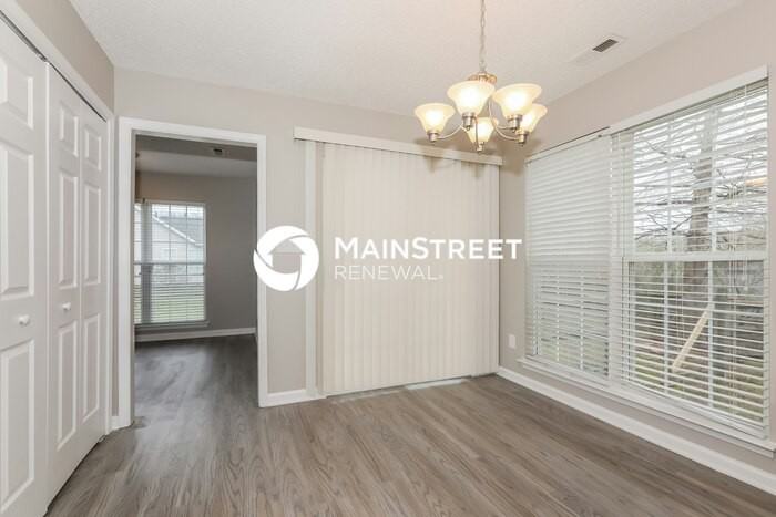 7009 Gatwick Lane - Photo 5 of 17