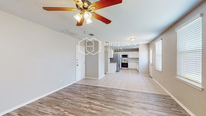 1832 Trego Dr - Photo 7 of 41