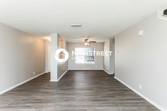 6135 Lyndell Spgs - Photo 2 of 17