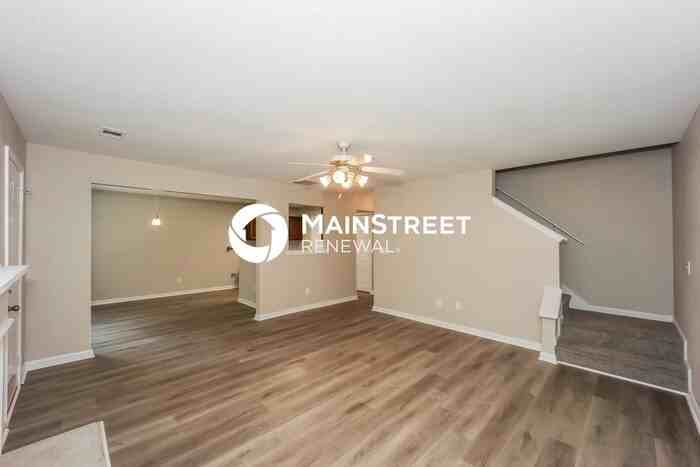 4614 Ravenwood Loop - Photo 2 of 17