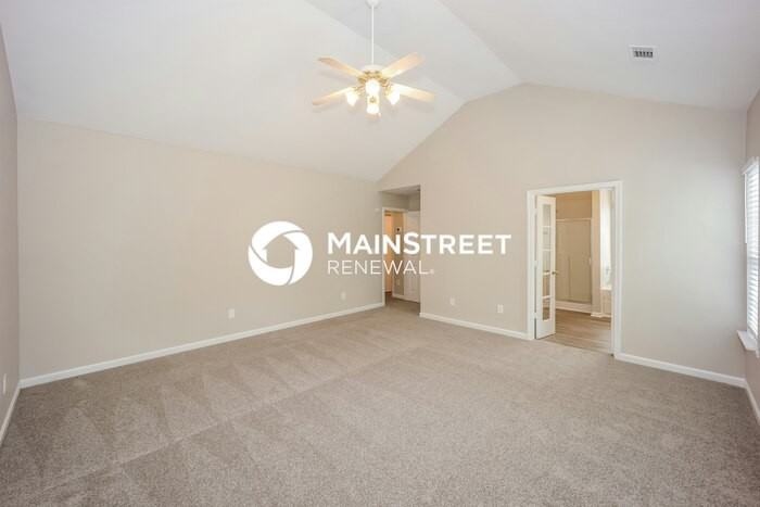 4614 Ravenwood Loop - Photo 7 of 17