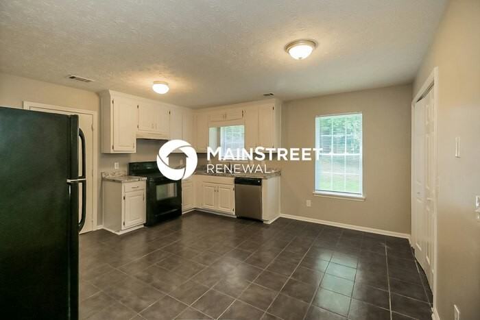 8303 Lakeview Drive Southwest - Photo 6 of 16