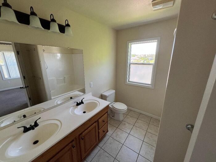 525 Sprague Ave #4 - Photo 4 of 8
