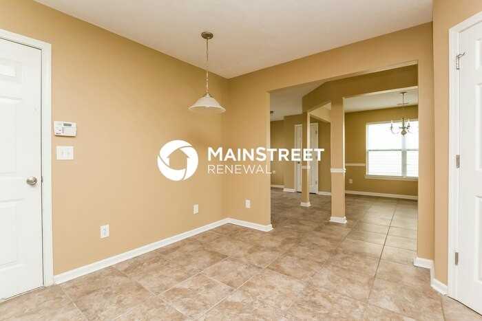 8858 Seneca Rd - Photo 6 of 15