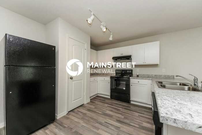 230 Hyacinth Ct - Photo 5 of 16