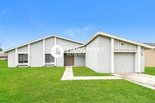 820 E Flag Ln - Photo 1 of 1