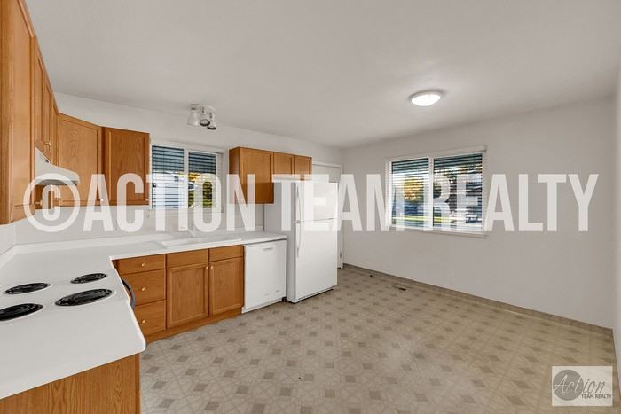 916 East 8475 South #2 - Photo 5 of 13