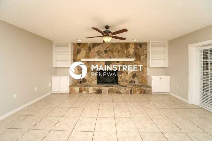 2229 Flamming Arrow Drive - Photo 2 of 16