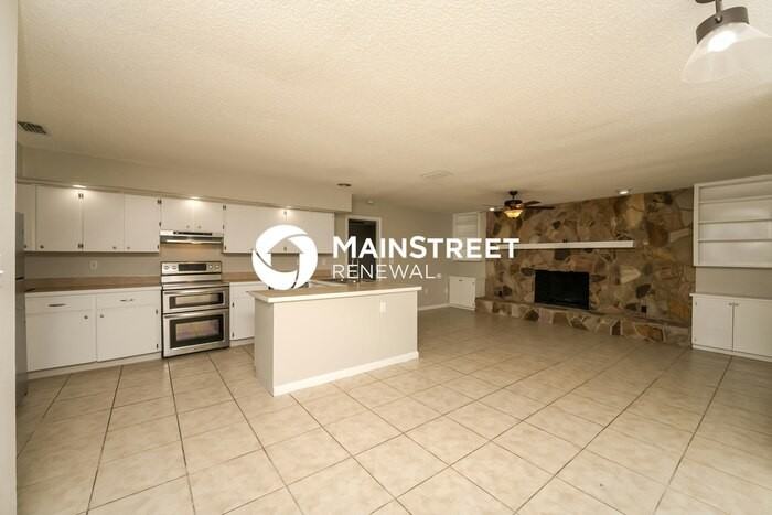 2229 Flamming Arrow Drive - Photo 4 of 16