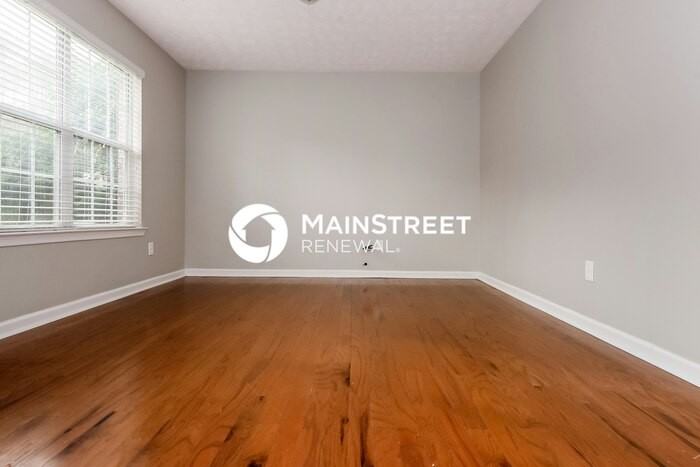 70 Fairwoods Court - Photo 4 of 17