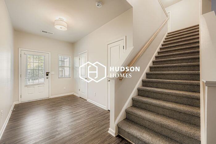 224 N Fortune Way - Photo 7 of 33