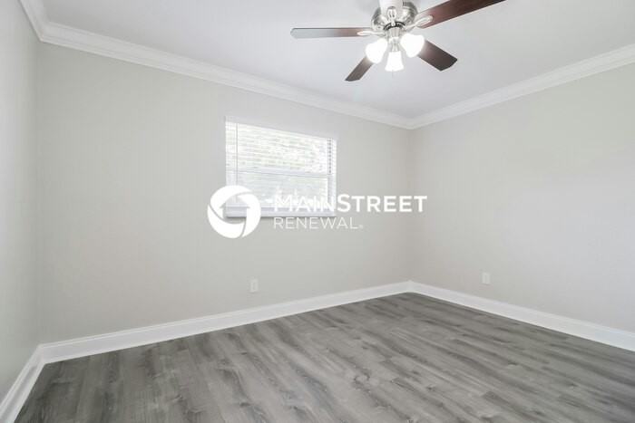 505 E Palmetto Ave - Photo 7 of 16