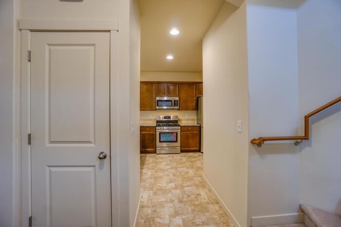 4813 Ne 60th Ave - Photo 4 of 39