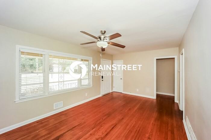 1794 Broadwell Street Southwest - Photo 4 of 16