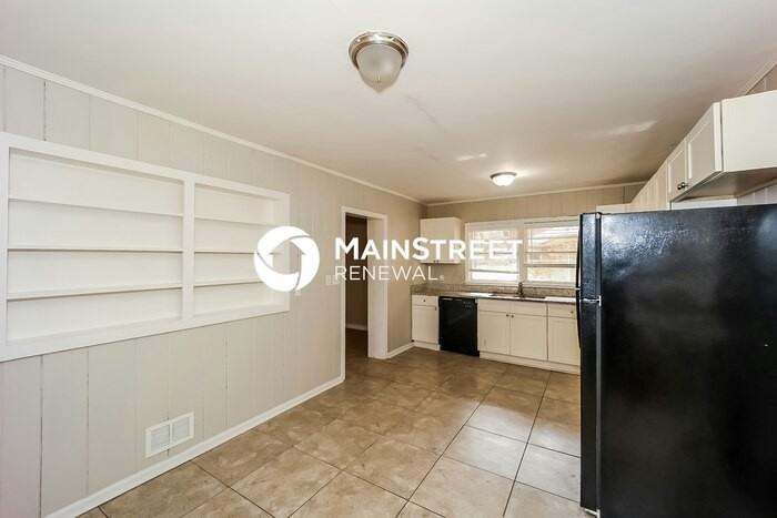 1794 Broadwell Street Southwest - Photo 7 of 16