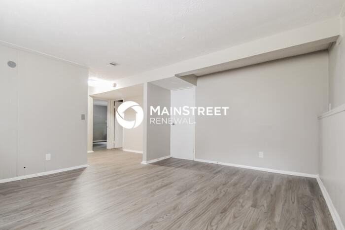 1379 Robin Hill Drive - Photo 7 of 17