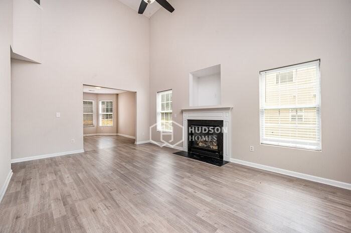 3713 Cyrus Street - Photo 4 of 21