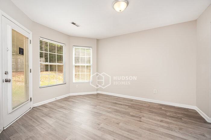 3713 Cyrus Street - Photo 5 of 21