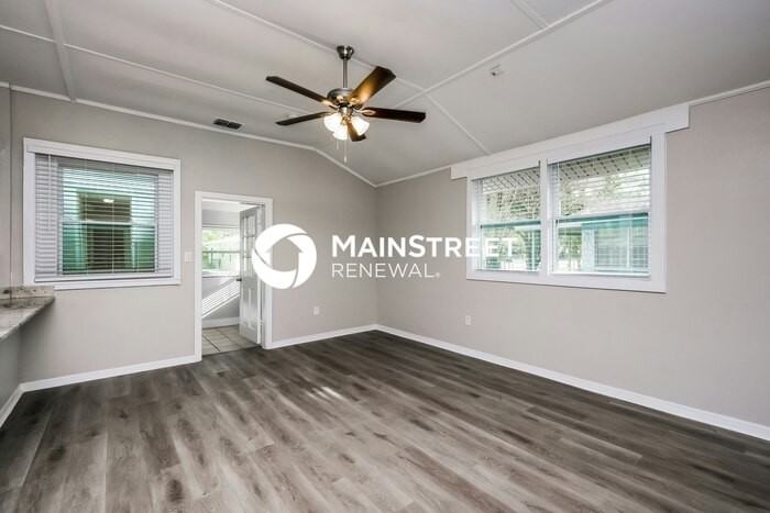 4007 East Osborne Avenue - Photo 4 of 16