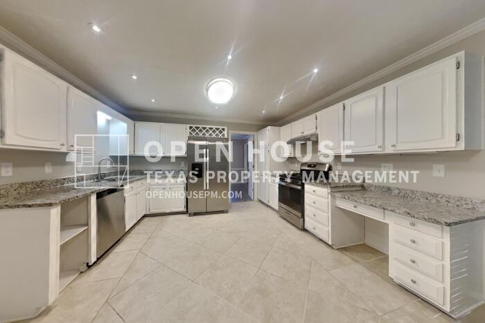 11090 Surrey Park Trl - Photo 5 of 20