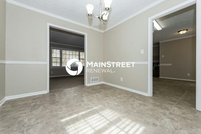 430 Amity Ct - Photo 6 of 15