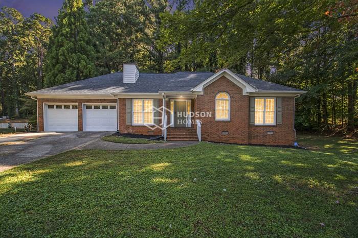 4545 Creek Bluff Dr - Photo 4 of 25