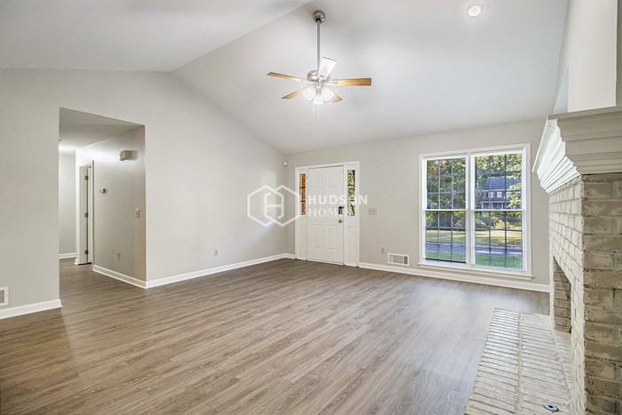 4545 Creek Bluff Dr - Photo 7 of 25