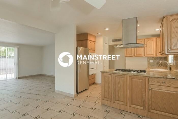 7306 East Pierce Place - Photo 6 of 16