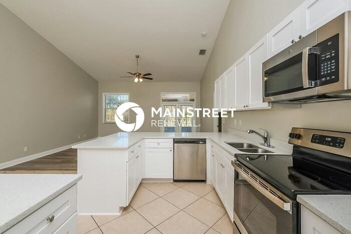 3300 West Hickman Avenue - Photo 7 of 16