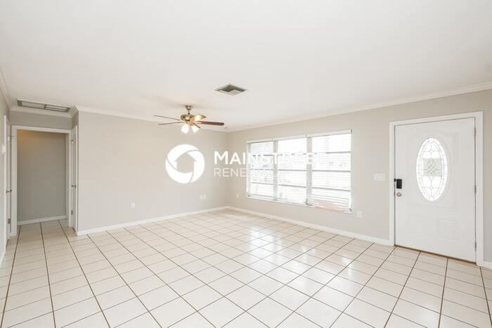 3111 Mercer Rd - Photo 2 of 16