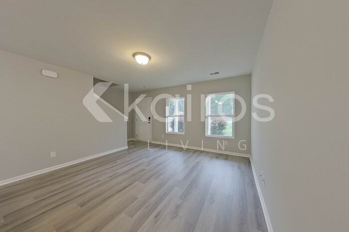 236 Sunrise Cir - Photo 5 of 32