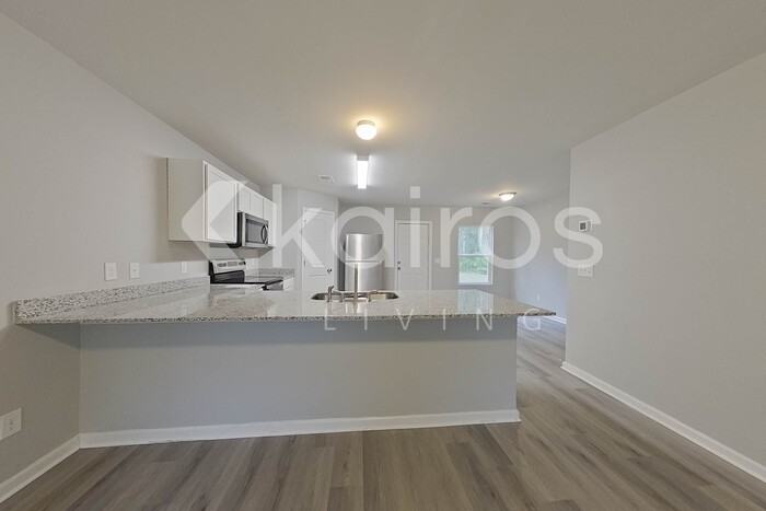 236 Sunrise Cir - Photo 7 of 32